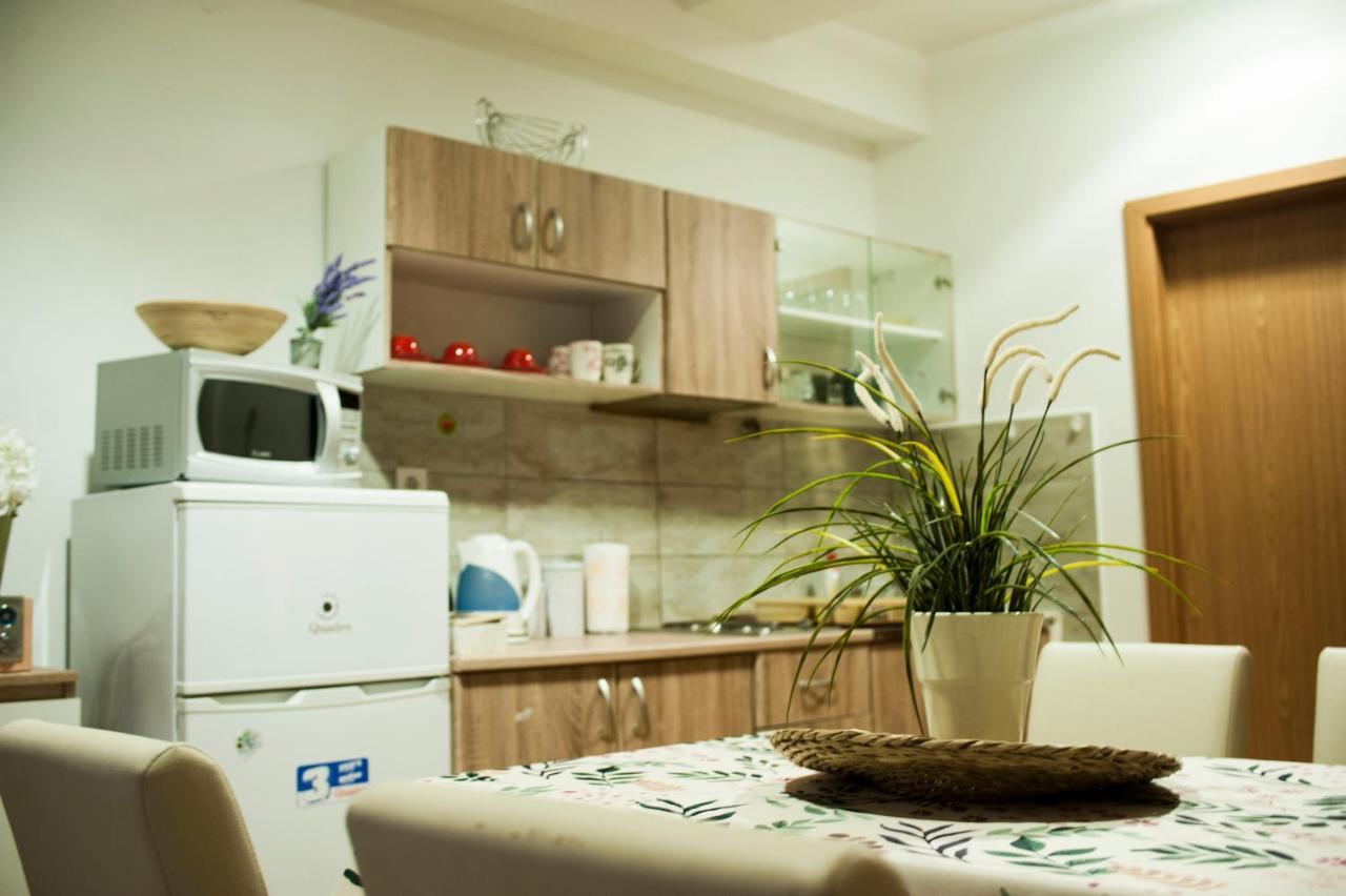 Apartman Flower Šibenik Exteriör bild